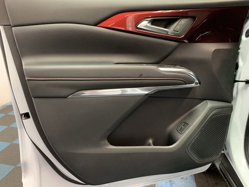 New 2026 Chevrolet Traverse Z71 image 9