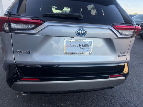 Used 2023 Toyota RAV4 XSE AWD/4WD image 25