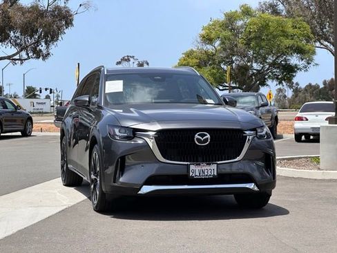 Certified 2024 MAZDA CX-90 Plug-In Hybrid w/ Premium Plus AWD/4WD image 4