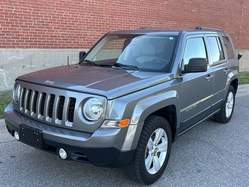 Used 2014 Jeep Patriot Sport w/ Power Value Group AWD/4WD image 1