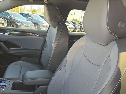 New 2026 Volkswagen Tiguan SE R-Line image 15