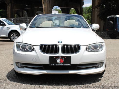 Used 2012 BMW 328i Convertible RWD image 2