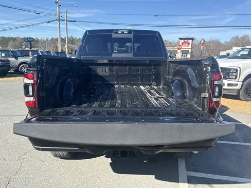 Used 2024 RAM 2500 Big Horn w/ Night Edition image 5