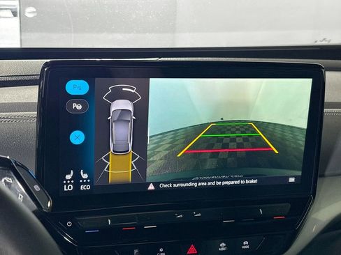 Certified 2023 Volkswagen ID.4 Pro S Plus AWD/4WD image 17
