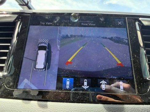 Used 2017 Chrysler Pacifica Touring-L Plus w/ Advanced Safetytec Group FWD image 33