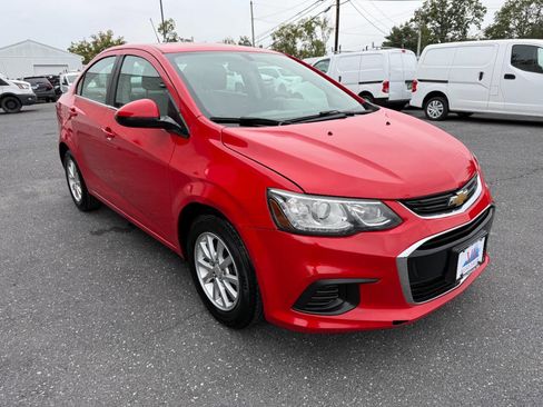 Used 2017 Chevrolet Sonic LT image 4