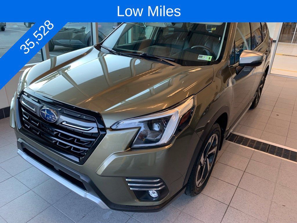 Used 2023 Subaru Forester Touring AWD/4WD image 2