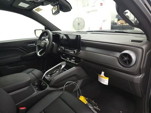 New 2025 Chevrolet Colorado LT w/ LT Convenience Package image 28