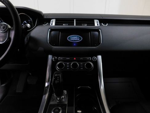 Used 2014 Land Rover Range Rover Sport HSE image 45