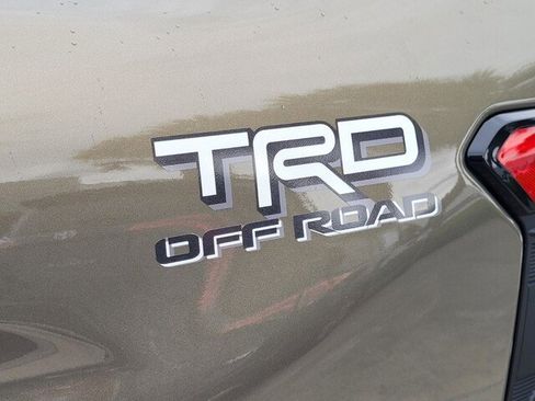 Certified 2025 Toyota Tacoma TRD Off-Road image 12