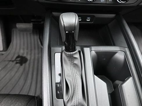 Certified 2025 Honda Accord SE image 12