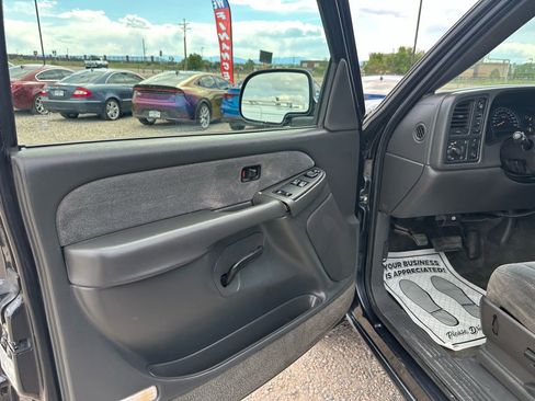 Used 2003 Chevrolet Silverado 1500 LS w/ Off-Road Package AWD/4WD image 32