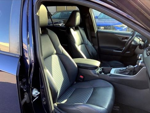 Used 2020 Toyota RAV4 XSE image 6