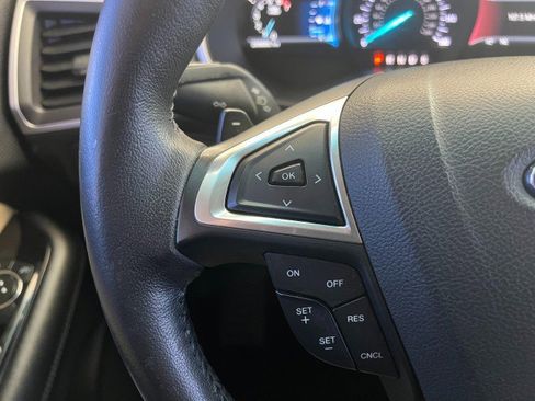 Used 2015 Ford Edge SEL w/ Equipment Group 201A AWD/4WD image 25