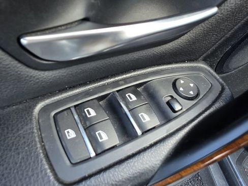 Used 2016 BMW 320i xDrive Sedan image 13