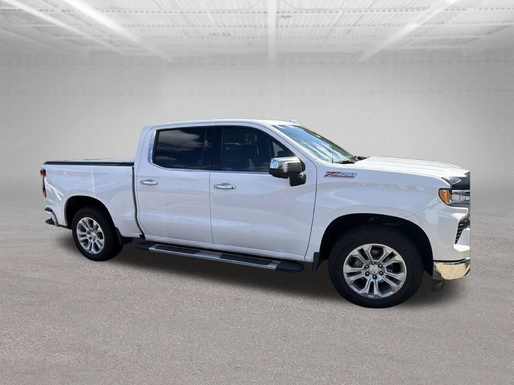 Used 2024 Chevrolet Silverado 1500 LTZ w/ Technology Package AWD/4WD image 18