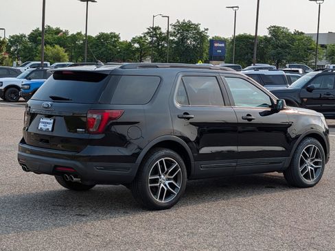 Used 2018 Ford Explorer Sport w/ Equipment Group 401A AWD/4WD image 6