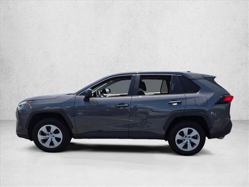 Used 2024 Toyota RAV4 LE FWD image 9