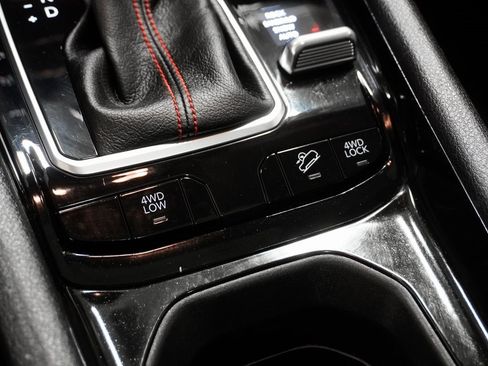 Used 2022 Jeep Compass Trailhawk w/ Sun and Sound Group image 29