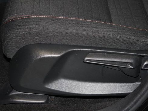 Used 2025 Honda HR-V Sport image 13