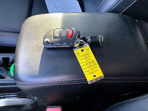 Used 2018 Jeep Wrangler Unlimited Rubicon image 26