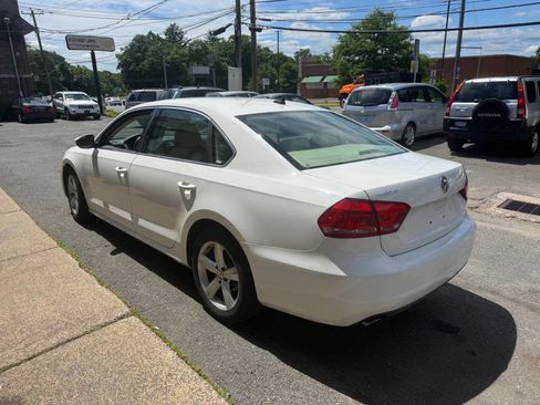 Used 2012 Volkswagen Passat 2.5 SE FWD image 6