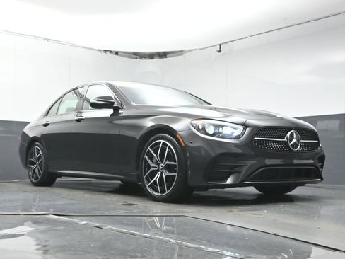 Used 2023 Mercedes-Benz E 350 Sedan image 30