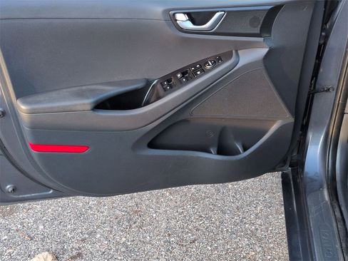 Used 2019 Hyundai Ioniq Blue image 14