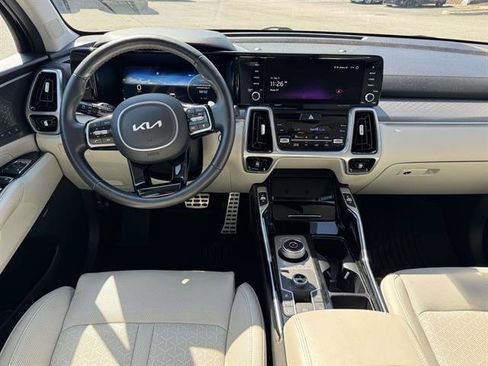Used 2024 Kia Sorento SX Prestige AWD/4WD image 33