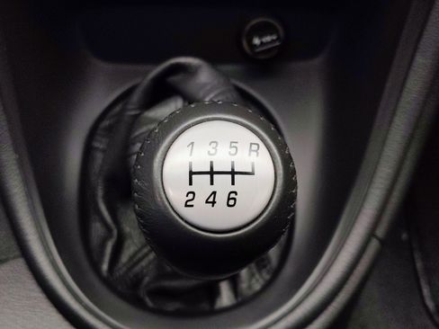 Used 2004 Ford Mustang Cobra image 72