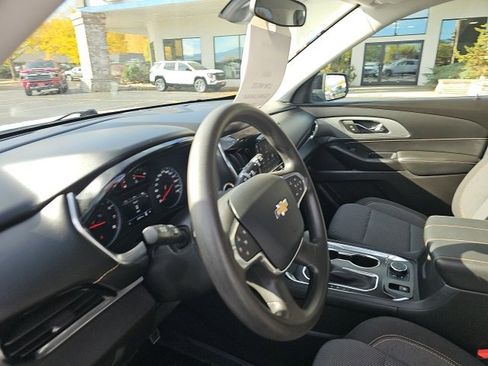 Used 2021 Chevrolet Traverse LS image 35