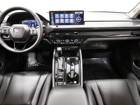 Certified 2024 Honda Accord EX-L image 3