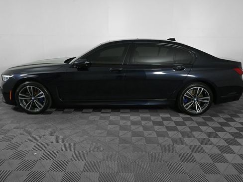 Used 2020 BMW 750i xDrive w/ Executive Package AWD/4WD image 3