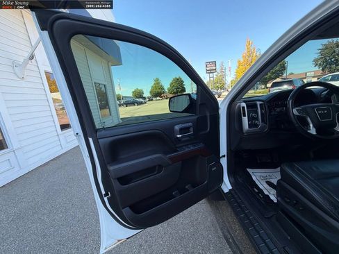 Used 2017 GMC Sierra 1500 SLT w/ SLT Preferred Package AWD/4WD image 10