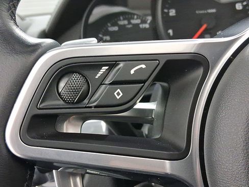 Certified 2022 Porsche 718 Boxster image 12