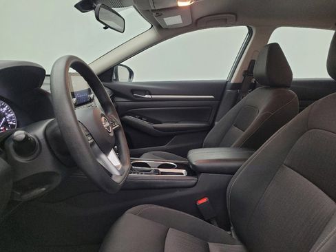 Used 2023 Nissan Altima 2.5 SV image 17