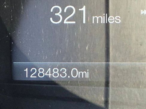 Used 2018 Ford Edge Titanium w/ Equipment Group 301A FWD image 11