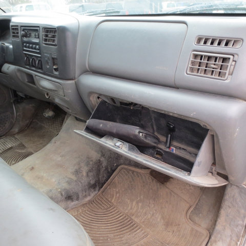 Used 2004 Ford F350 XL RWD image 26