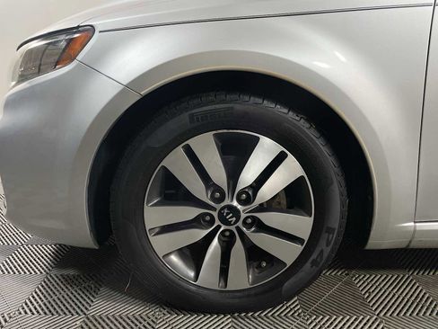 Used 2013 Kia Forte Koup EX image 27