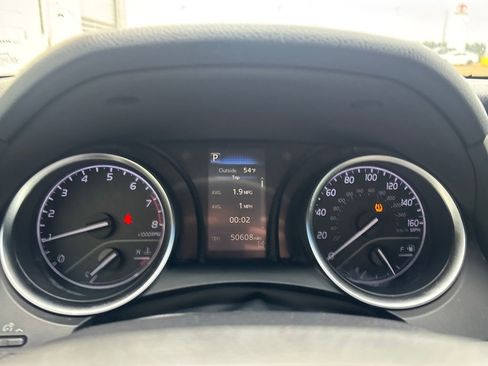 Used 2018 Toyota Camry SE image 21