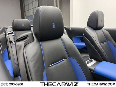 Used 2019 Rolls-Royce Dawn RWD image 26