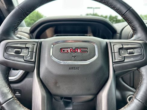Used 2022 GMC Sierra 1500 AT4 w/ AT4 Premium Package AWD/4WD image 33