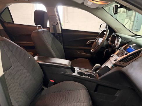 Used 2015 Chevrolet Equinox LS image 14