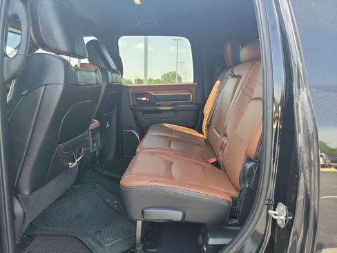 Used 2022 RAM 2500 Limited AWD/4WD image 12
