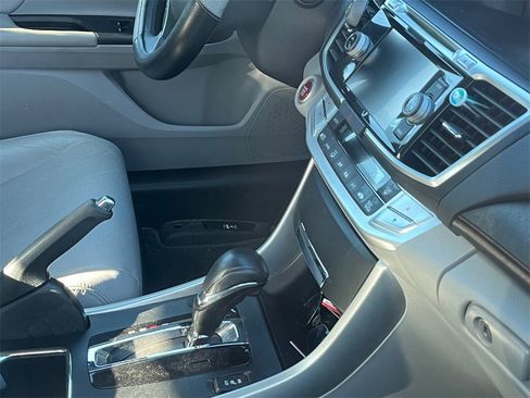 Used 2013 Honda Accord EX-L image 8