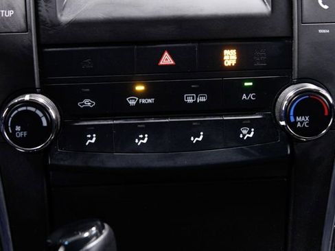 Used 2017 Toyota Camry SE image 27