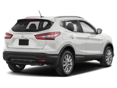 Certified 2021 Nissan Rogue Sport SV FWD image 2