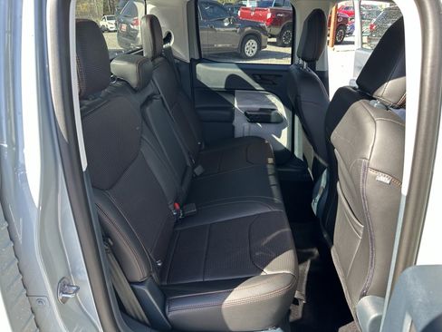 Used 2024 Ford Maverick XLT image 17