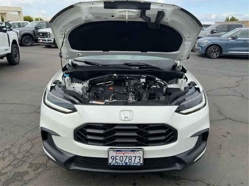 Used 2023 Honda HR-V Sport image 11