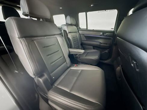 Used 2024 Hyundai Santa Fe Calligraphy AWD/4WD image 30